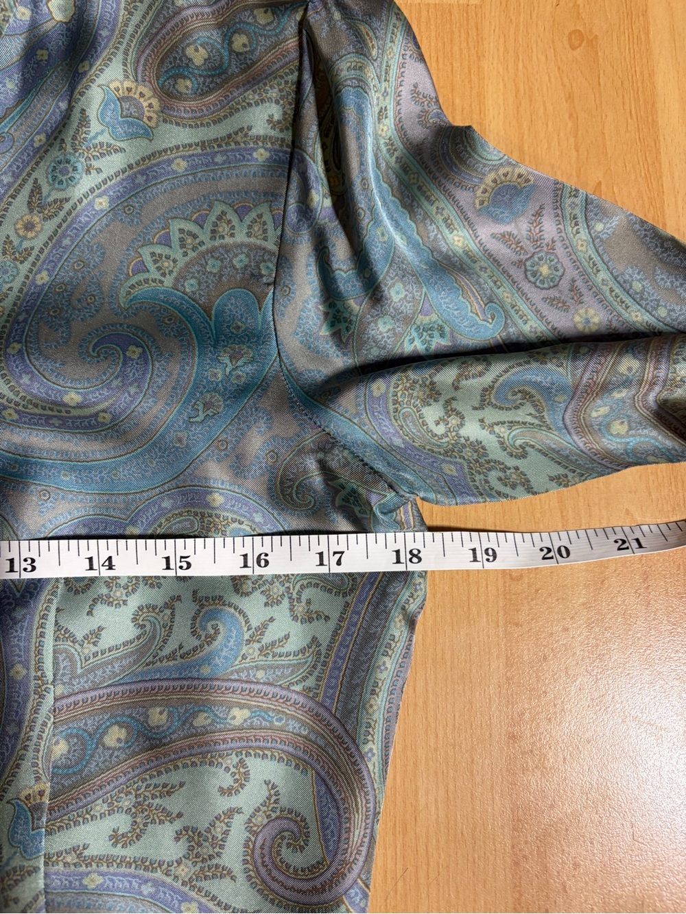 Lafayette 148 New York 100% Silk Light Blue & Sea Foam Paisley Button-Down Shirt - Picture 9 of 10